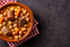 Cocido madrileño, plato típico de Madrid