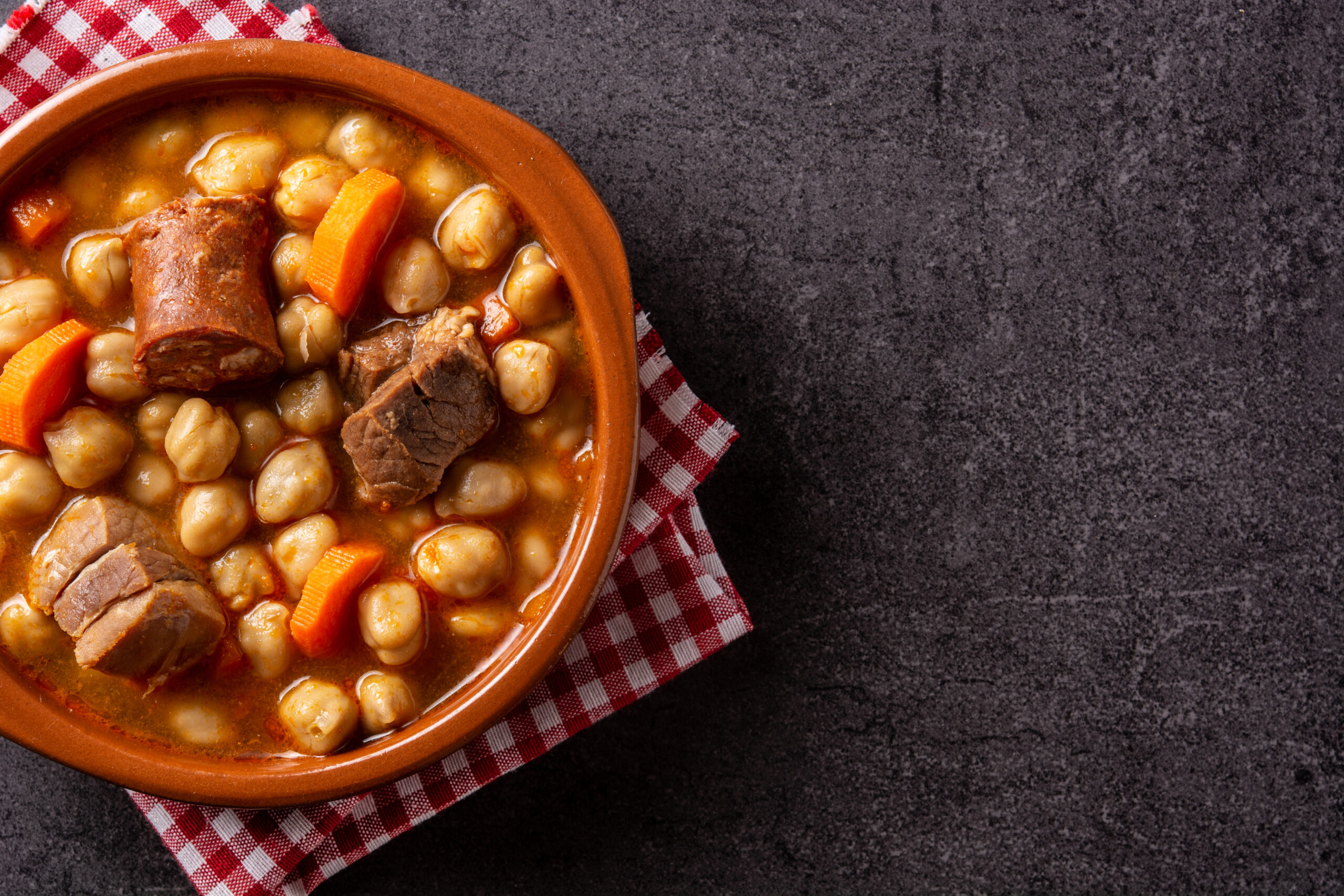 Cocido madrileño, plato típico de Madrid